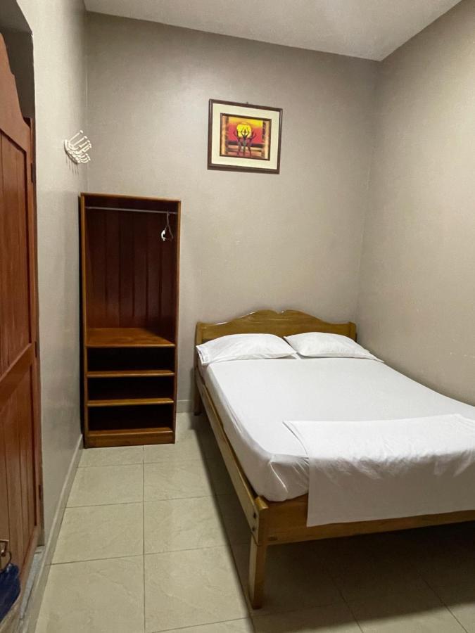 Alojamiento Tahuari Iquitos Exterior foto